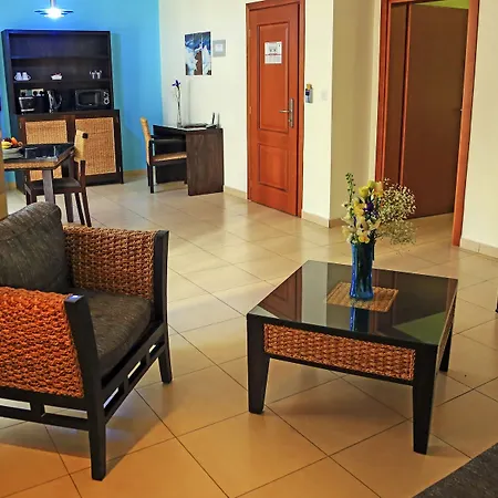 מלון Labranda Rocca Nettuno 4*